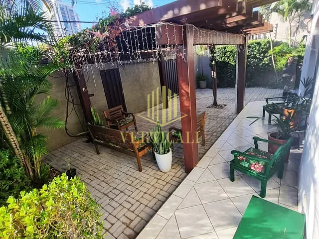 Casa com 826m² 4 quartos e 5 banheiros, à venda, no bairro Jardim Cuiabá em Cuiabá