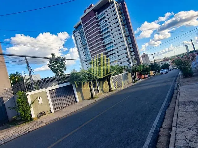 Casa com 826m² 4 quartos e 5 banheiros, à venda, no bairro Jardim Cuiabá em Cuiabá
