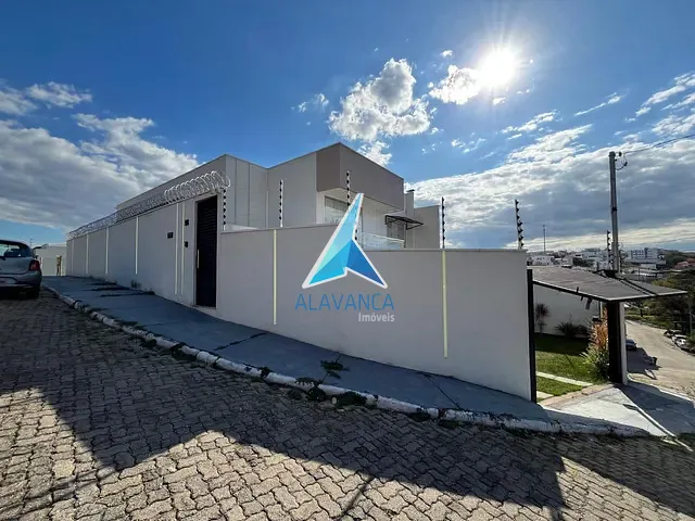 Casa com 298m² 3 quartos e 3 banheiros, à venda, no bairro Morada do Vale II em Governador Valadares