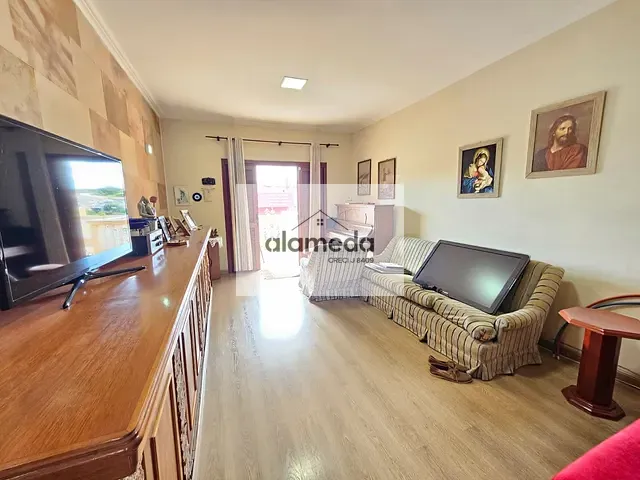 Casa 3 quartos e 2 banheiros, à venda, no bairro CENTRO em Jacarezinho