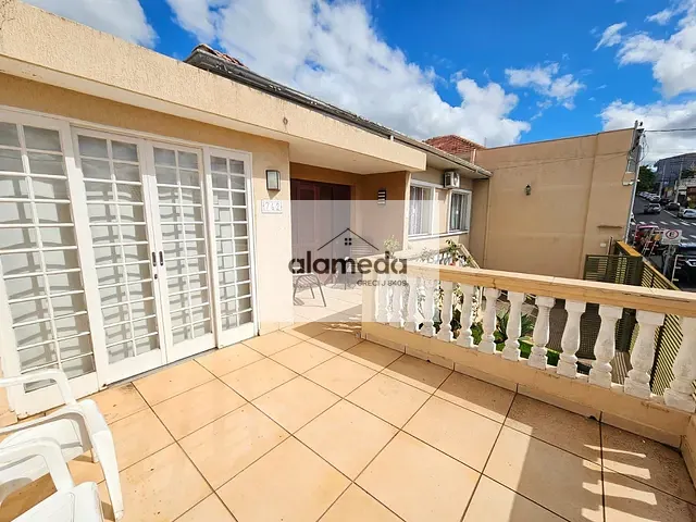 Casa 3 quartos e 2 banheiros, à venda, no bairro CENTRO em Jacarezinho