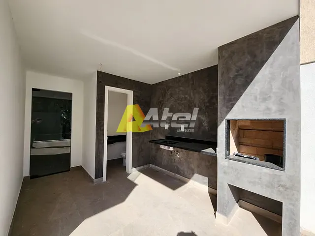 Casa com 180m² 5 quartos e 6 banheiros, à venda, no bairro Pechincha em Rio de Janeiro