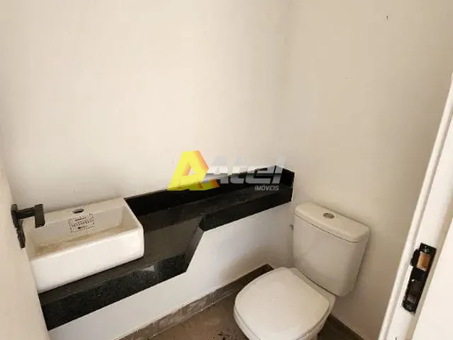 Casa com 180m² 5 quartos e 6 banheiros, à venda, no bairro Pechincha em Rio de Janeiro