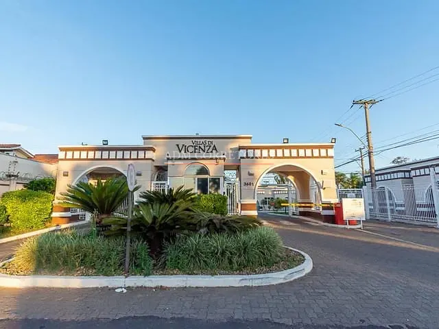 Casa com 75m² 3 quartos e 2 banheiros, à venda, no bairro Distrito Industrial em Cachoeirinha