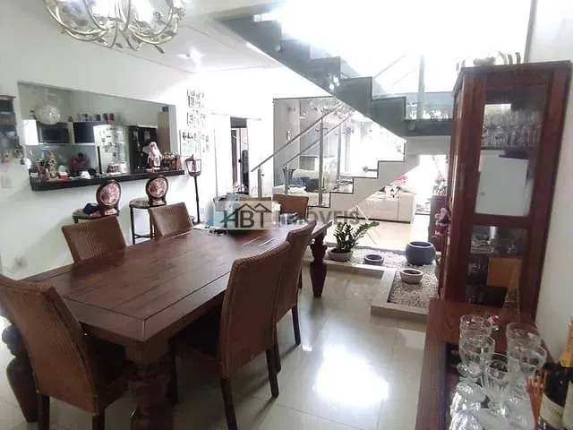 Casa com 360m² 3 quartos e 4 banheiros, à venda, no bairro Quinta Ranieri em Bauru