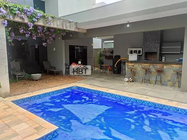 Casa com 360m² 3 quartos e 4 banheiros, à venda, no bairro Quinta Ranieri em Bauru