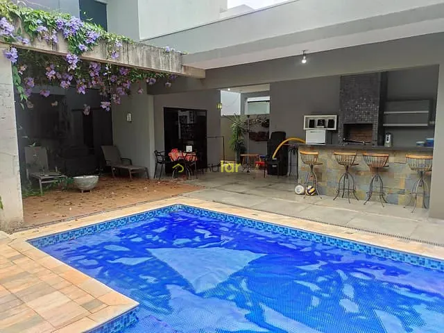 Casa com 360m² 3 quartos e 4 banheiros, à venda, no bairro Quinta Ranieri em Bauru