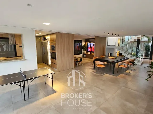 Casa com 980m² 4 quartos e 7 banheiros, à venda, no bairro Ilha do Boi em Vitória