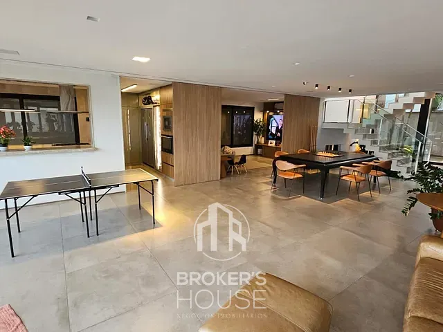 Casa com 980m² 4 quartos e 7 banheiros, à venda, no bairro Ilha do Boi em Vitória