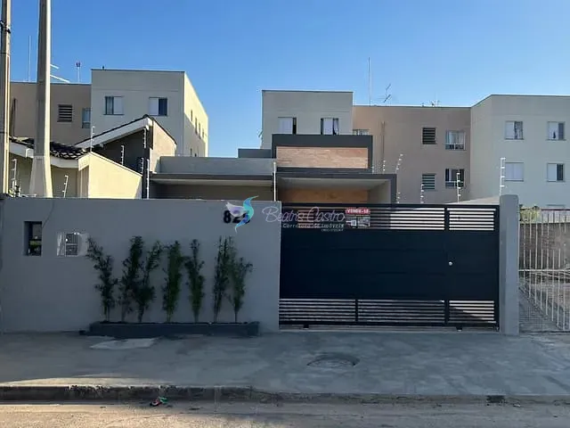 Casa com 175m² 2 quartos e 3 banheiros, à venda, no bairro Nova Cerejeira em Atibaia