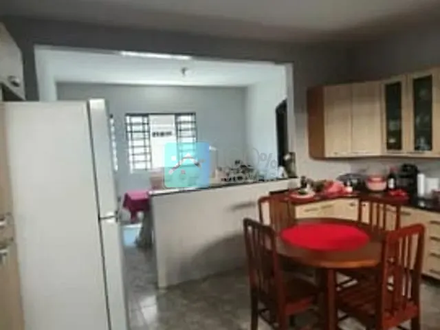 Casa com 274m² 4 quartos e 3 banheiros, à venda, no bairro Vila Tesouro em São José dos Campos