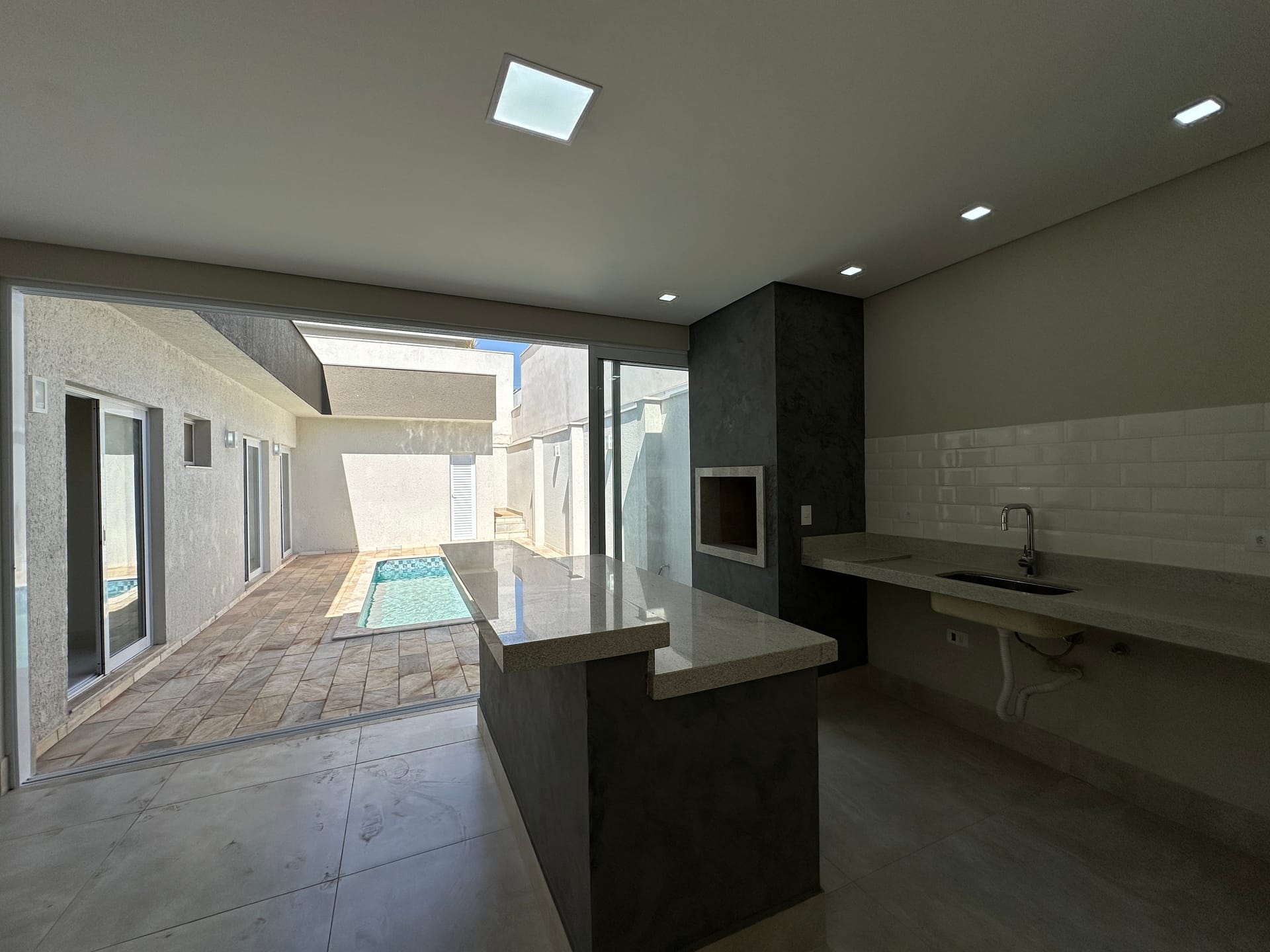 Casa, 3 quartos, 160 m² - Foto 3