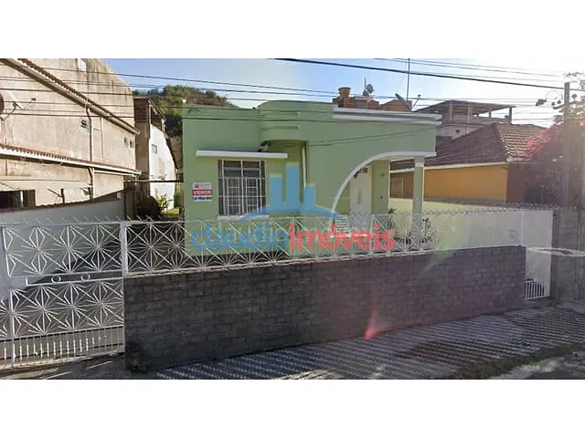 Casa 3 quartos e 2 banheiros, à venda, no bairro Saudade em Barra Mansa