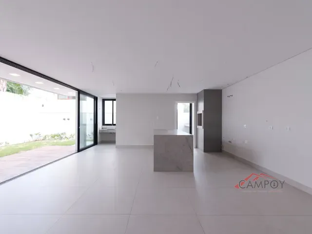 Casa 3 quartos e 4 banheiros, à venda, no bairro Loteamento Residencial Florais Do Lago em Apucarana