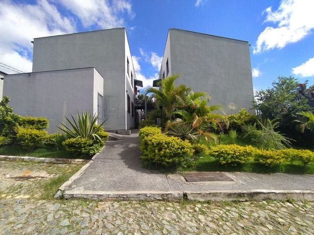 Foto do Casa - CASA GEMINADA COM 2 QUARTOS BAIRRO SERRA VERDE | Deltalar Imóveis