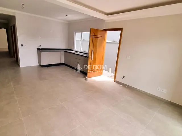 Casa 2 quartos e 1 banheiro, à venda, no bairro Jardim dos Manacás em Poços de Caldas