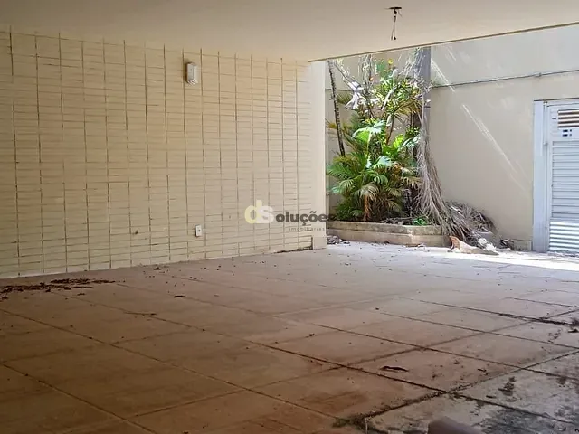 Casa 3 quartos e 4 banheiros, à venda, no bairro Jardim das Bandeiras em São Paulo