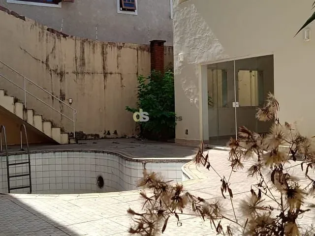 Casa 3 quartos e 4 banheiros, à venda, no bairro Jardim das Bandeiras em São Paulo