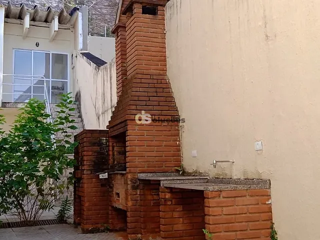 Casa 3 quartos e 4 banheiros, à venda, no bairro Jardim das Bandeiras em São Paulo