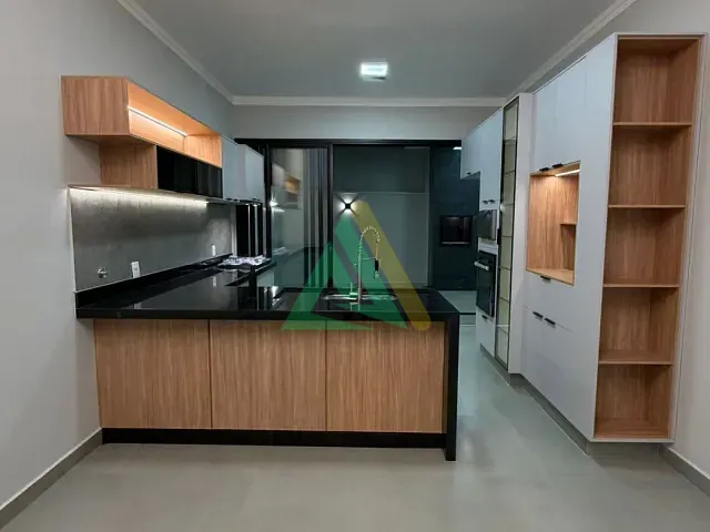 Casa 3 quartos e 2 banheiros, à venda, no bairro Jardim Santa Mônica I em Mogi Guaçu
