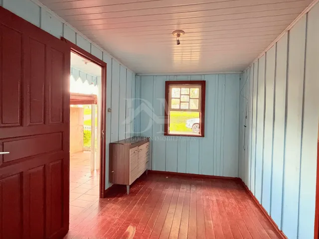 Casa 2 quartos e 1 banheiro, para alugar, no bairro Centro em Jaguariaíva