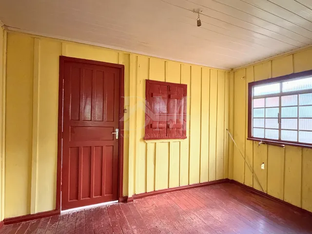Casa 2 quartos e 1 banheiro, para alugar, no bairro Centro em Jaguariaíva