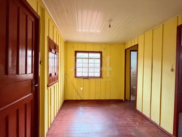 Casa 2 quartos e 1 banheiro, para alugar, no bairro Centro em Jaguariaíva