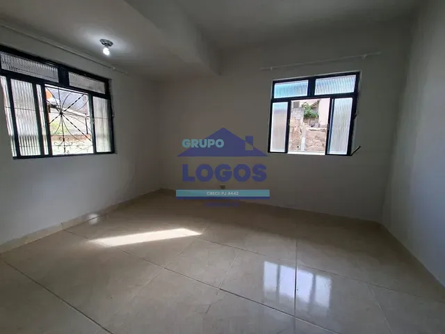 Casa com 380m² 3 quartos e 1 banheiro, para alugar, no bairro Belmonte em João Monlevade