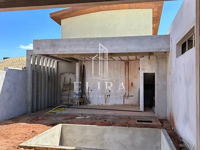 Casa 3 quartos e 3 banheiros, à venda, no bairro Jardim Dona Maria Azenha em Nova Odessa