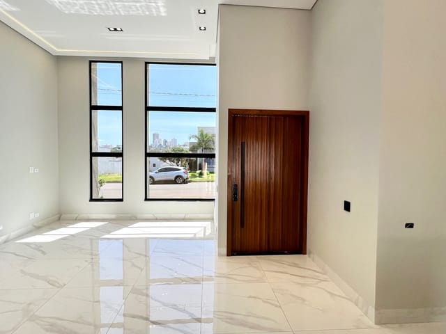Casa com 300m² 3 quartos e 4 banheiros, à venda, no bairro Residencial Bellevie em Cambé
