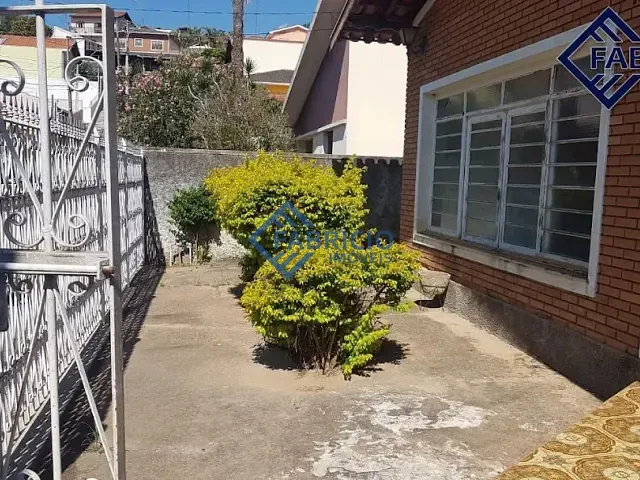 Casa com 290m² 2 quartos e 1 banheiro, à venda, no bairro Centro em Vinhedo