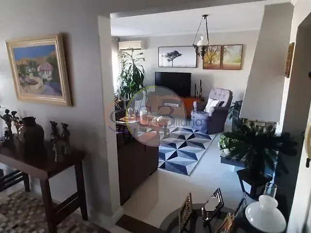 Casa 4 quartos e 2 banheiros, à venda, no bairro Areal em Pelotas