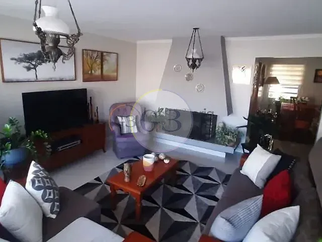 Casa 4 quartos e 2 banheiros, à venda, no bairro Areal em Pelotas