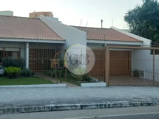 Casa 4 quartos e 2 banheiros, à venda, no bairro Areal em Pelotas