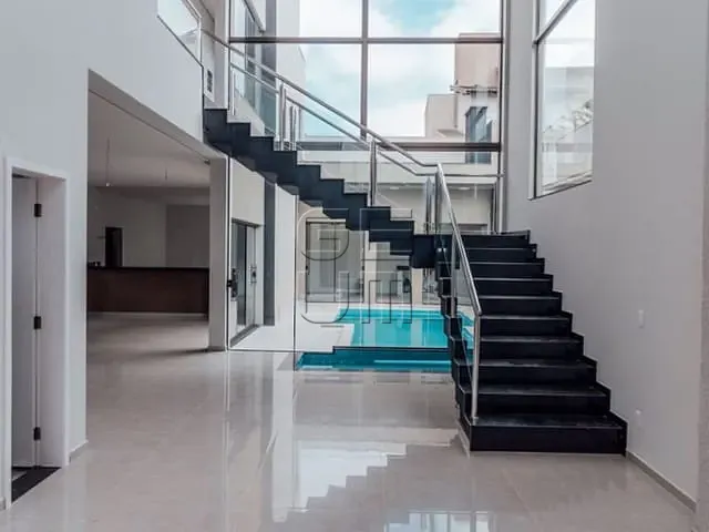 Casa com 320m² 3 quartos e 5 banheiros, à venda, no bairro Esperança em Londrina