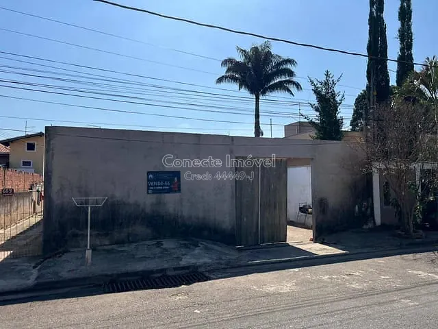 Casa com 713m² 7 quartos e 4 banheiros, à venda, no bairro Terras da Capela de Santo Antônio em Jaguariúna