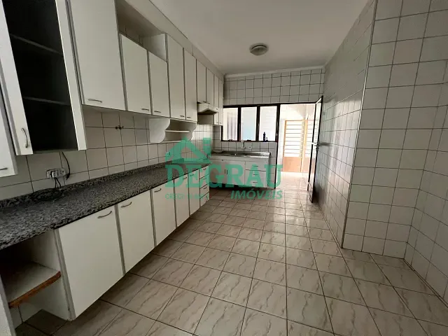 Casa 3 quartos e 2 banheiros, à venda, no bairro Jardim Paulista em Itapeva