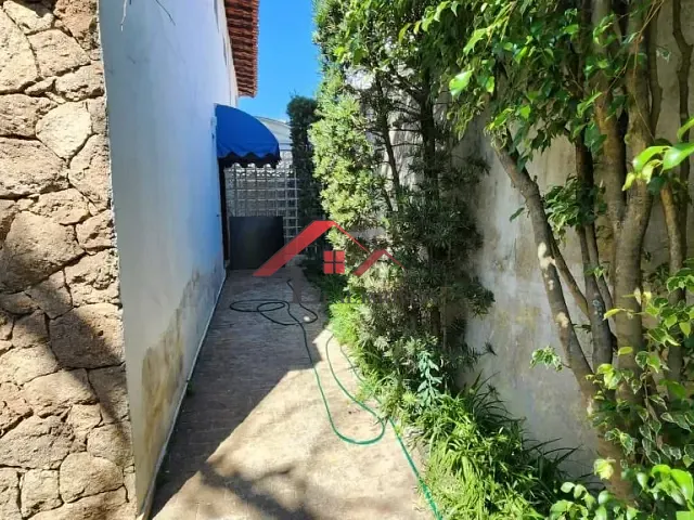 Casa com 1031m² 4 quartos e 9 banheiros, à venda ou para alugar, no bairro Vila Homero Thon em Santo André