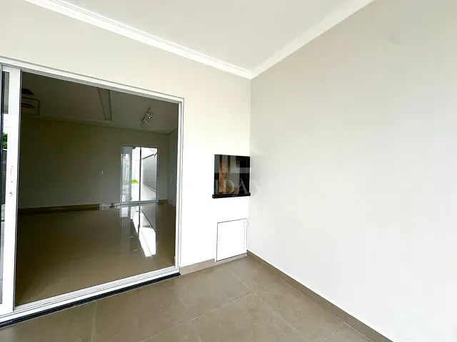 Casa com 216m² 3 quartos e 2 banheiros, à venda, no bairro Cidade Jardim em São José dos Pinhais