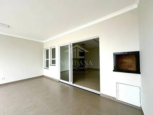 Casa com 216m² 3 quartos e 2 banheiros, à venda, no bairro Cidade Jardim em São José dos Pinhais