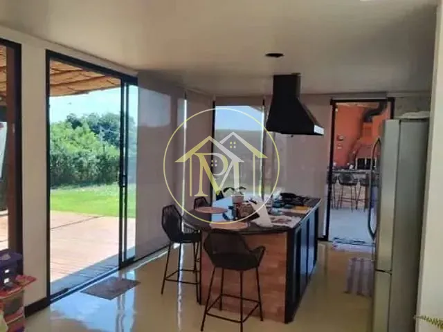 Casa com 1000m² 3 quartos e 5 banheiros, à venda, no bairro Ipanema das Pedras em Sorocaba