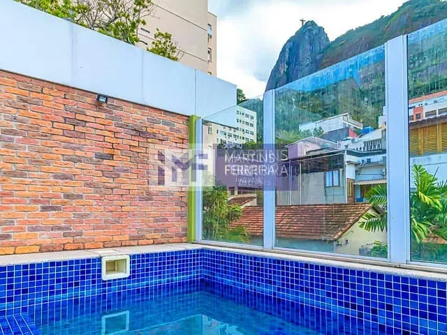 Casa com 595m² 6 quartos e 7 banheiros, à venda, no bairro Humaitá em Rio de Janeiro