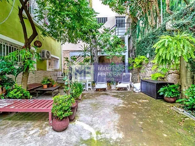 Casa com 595m² 6 quartos e 7 banheiros, à venda, no bairro Humaitá em Rio de Janeiro
