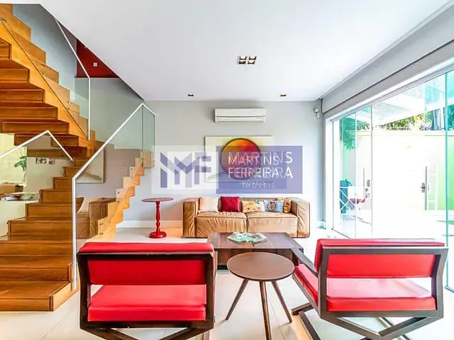 Casa com 595m² 6 quartos e 7 banheiros, à venda, no bairro Humaitá em Rio de Janeiro