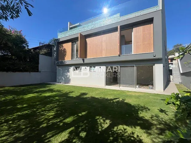 Casa 3 quartos e 5 banheiros, à venda, no bairro Alphaville Residencial Um em Barueri