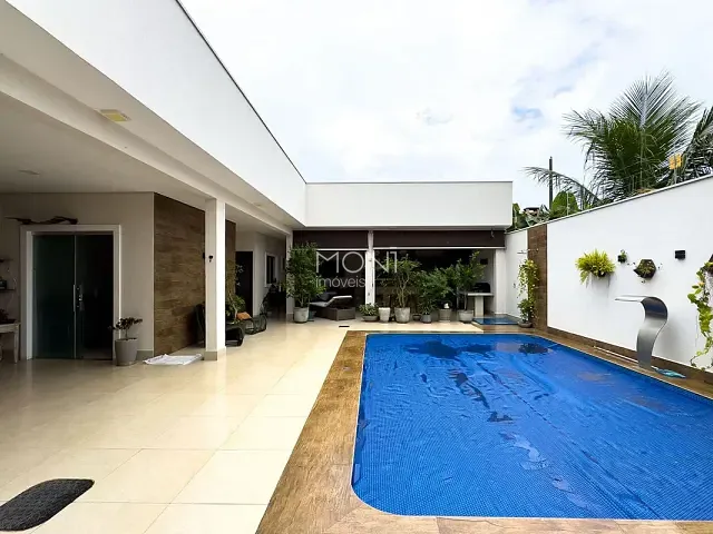 Casa 5 quartos e 8 banheiros, à venda, no bairro Guará I em Brasília