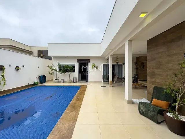 Casa 5 quartos e 8 banheiros, à venda, no bairro Guará I em Brasília