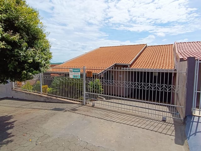 Casa com 280m² 3 quartos e 3 banheiros, à venda, no bairro Jardim Flórida II em Cambé