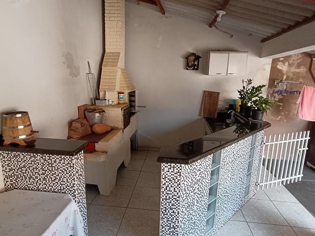 Casa com 280m² 3 quartos e 3 banheiros, à venda, no bairro Jardim Flórida II em Cambé