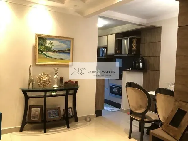 Casa 2 quartos e 3 banheiros, à venda, no bairro Jardim Pequena Londres em Londrina